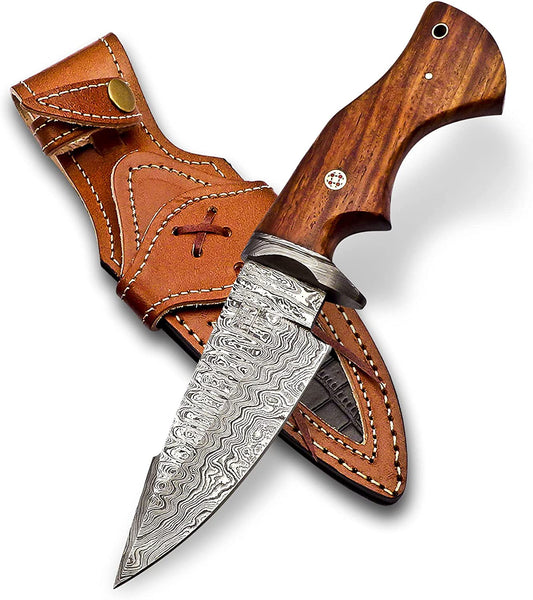 10-inch Handmade Damascus steel hunting knife with sheath